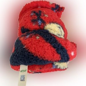 Aerie Fuzzy Blanket brand new.